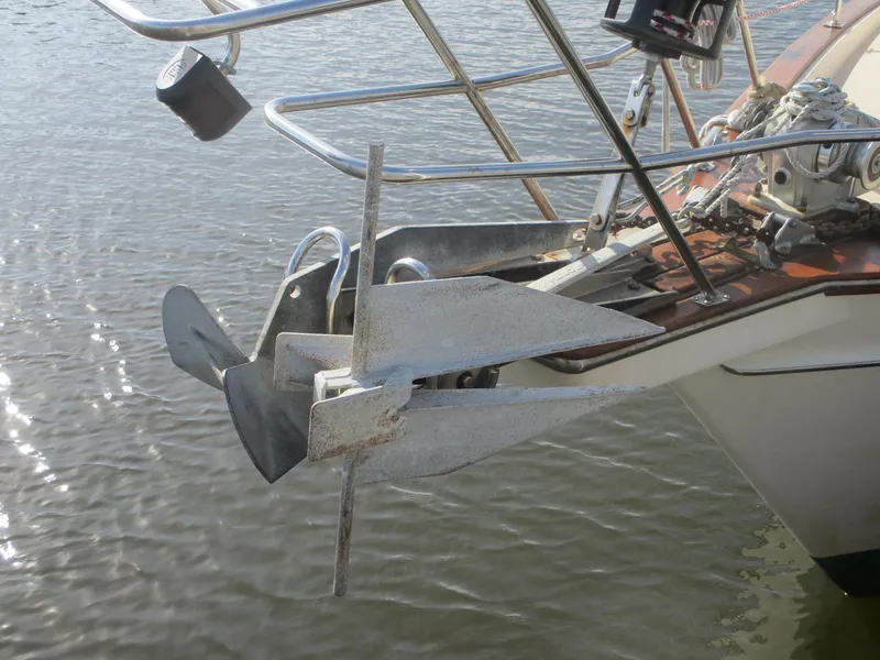 Slide: The Image of Island Packet 380 1999 - 60