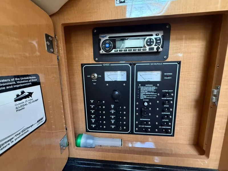 Slide: The Image of Glastron GS 289 2014 - 55