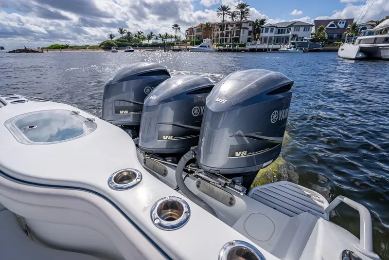 Slide: The Image of Yellowfin 42 2018 - 55