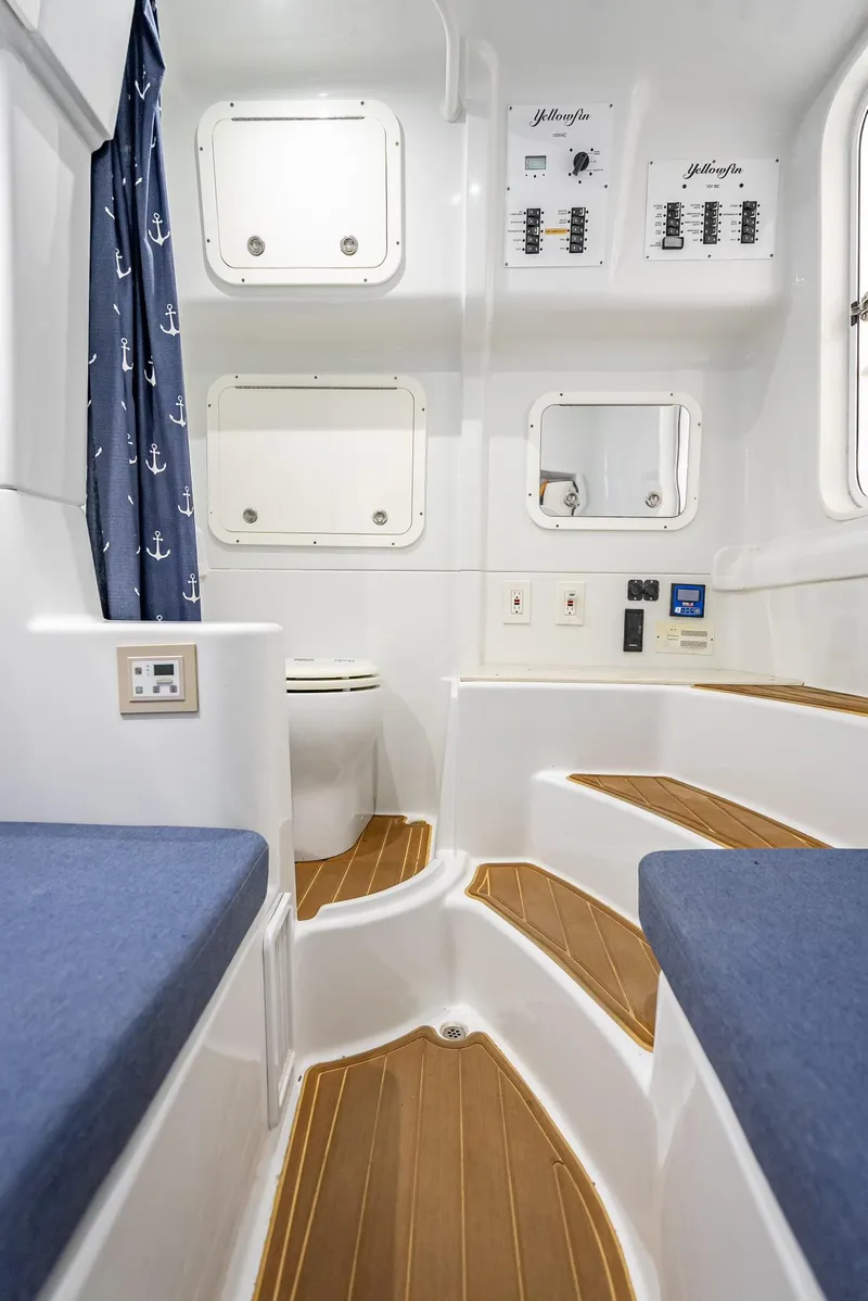 Slide: The Image of Yellowfin 42 2018 - 58