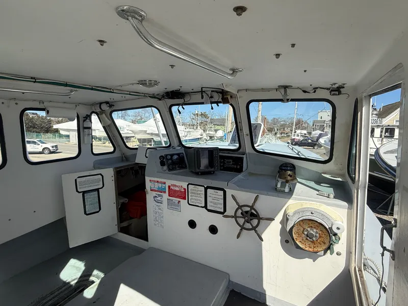 Slide: The Image of Duffy 35 Downeast 1994 - 16