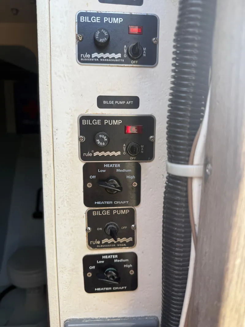 Slide: The Image of Duffy 35 Downeast 1994 - 35