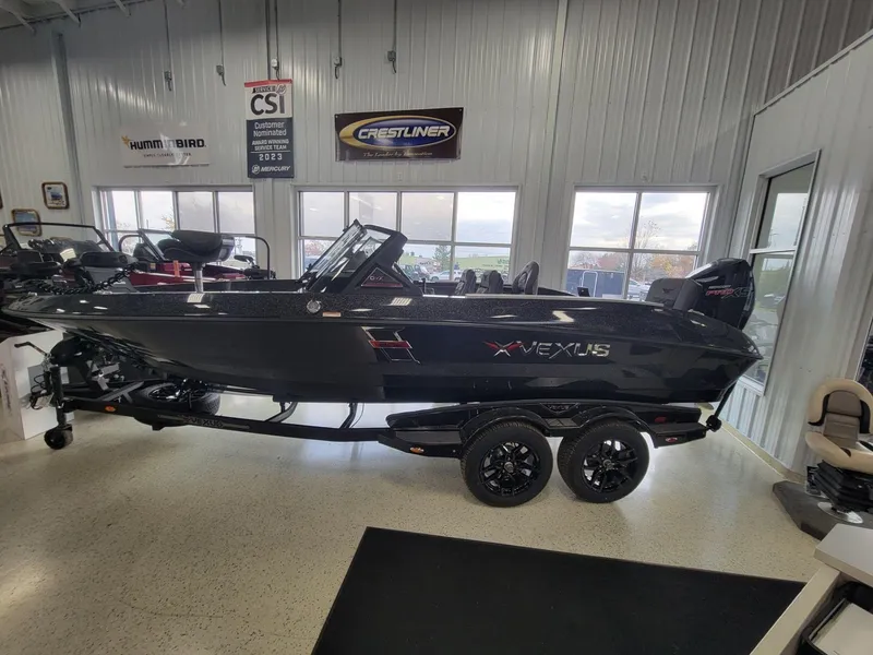 Slide: The Image of Vexus Boats DVX20s 2025 - 1