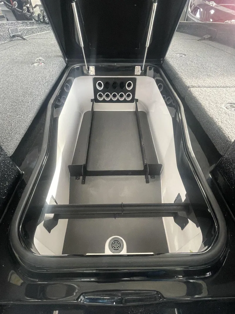 Slide: The Image of Vexus Boats DVX20s 2025 - 15