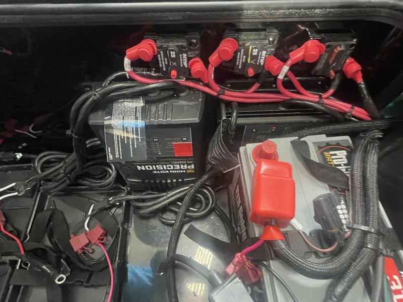 Slide: The Image of Vexus Boats DVX20s 2025 - 35