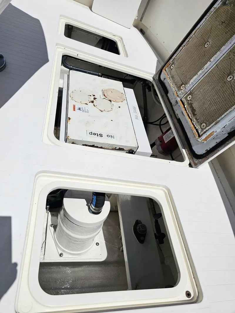 Slide: The Image of Bertram 35 Convertible 1974 - 10