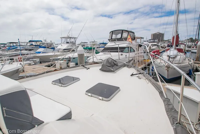 Slide: The Image of Bayliner 4588 Pilothouse 1986 - 52