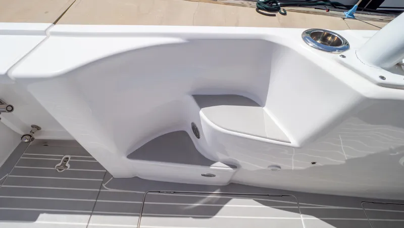 Slide: The Image of Intrepid 345 Valor 2022 - 68