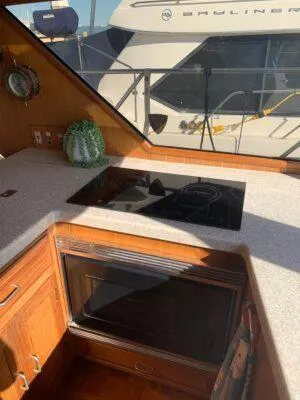 Slide: The Image of Ocean Alexander 39 Sedan 1986 - 75