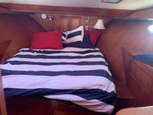 Slide: The Image of Ocean Alexander 39 Sedan 1986 - 81