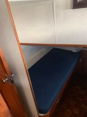 Slide: The Image of Ocean Alexander 39 Sedan 1986 - 89