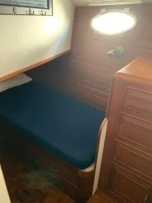 Slide: The Image of Ocean Alexander 39 Sedan 1986 - 90