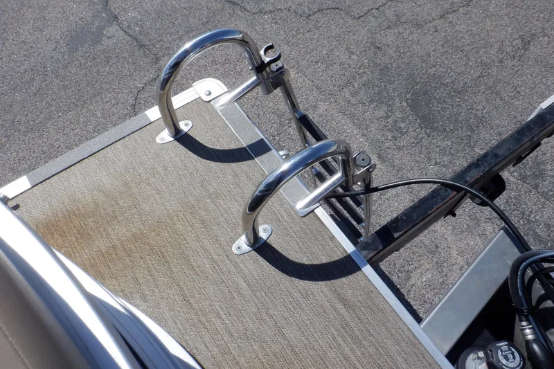 Slide: The Image of 2021 Sylvan Mirage 820 LZ boat ladder on a textured platform. - 33