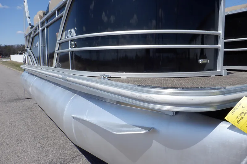 Slide: The Image of 2021 Sylvan Mirage 820 LZ pontoon boat, side view, on a sunny day. - 36