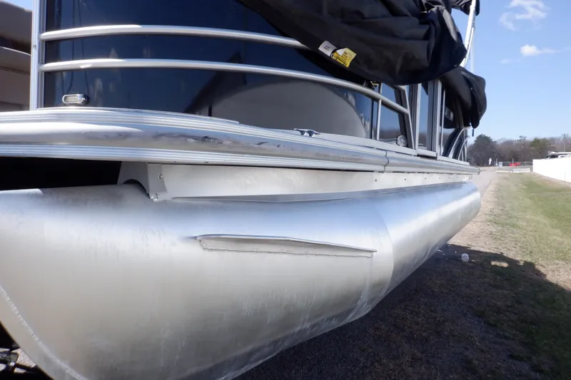 Slide: The Image of 2021 Sylvan Mirage 820 LZ pontoon boat, side view, on a trailer. - 37