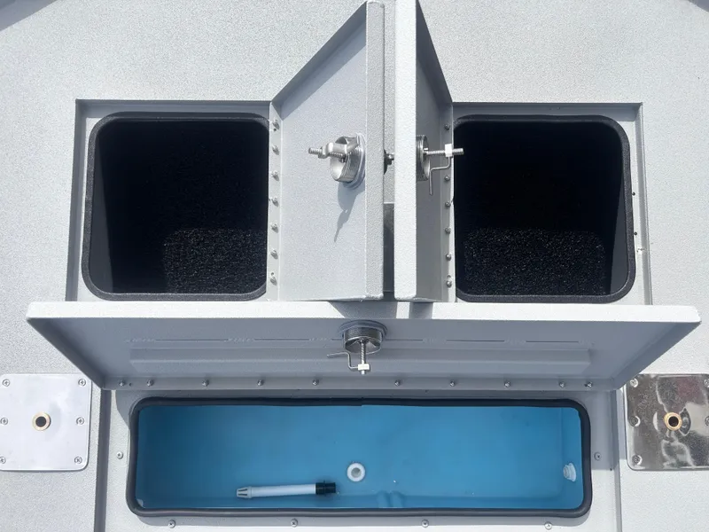 Slide: The Image of Avid 20CC Rogue 2025 - 12