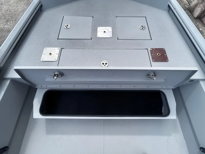 Slide: The Image of Avid 20CC Rogue 2025 - 13