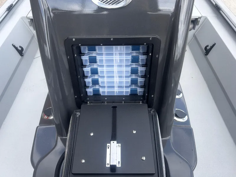 Slide: The Image of Avid 20CC Rogue 2025 - 15