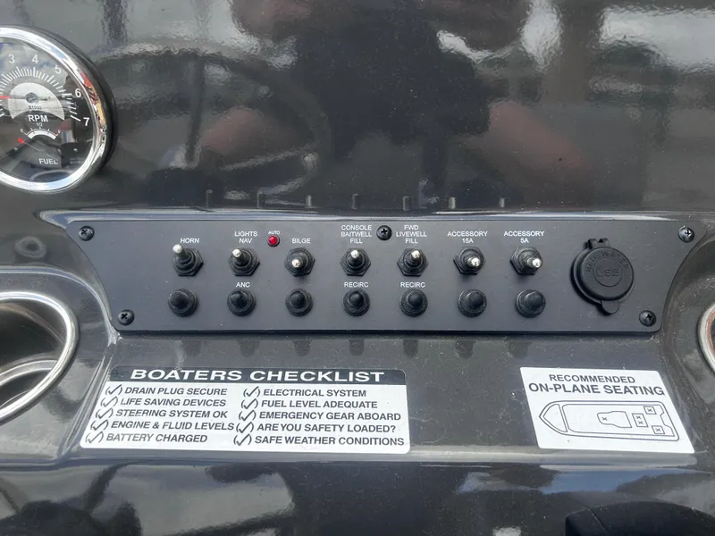 Slide: The Image of Avid 20CC Rogue 2025 - 19