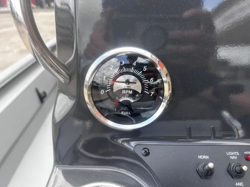 Slide: The Image of Avid 20CC Rogue 2025 - 20