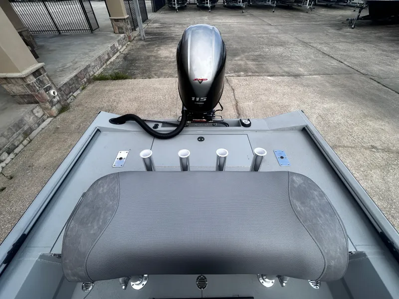 Slide: The Image of Avid 20CC Rogue 2025 - 21