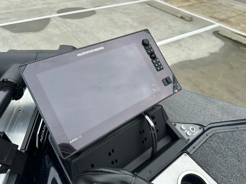 Slide: The Image of Humminbird APEX 13 fishfinder on 2025 Vexus VXS21 boat dashboard. - 10