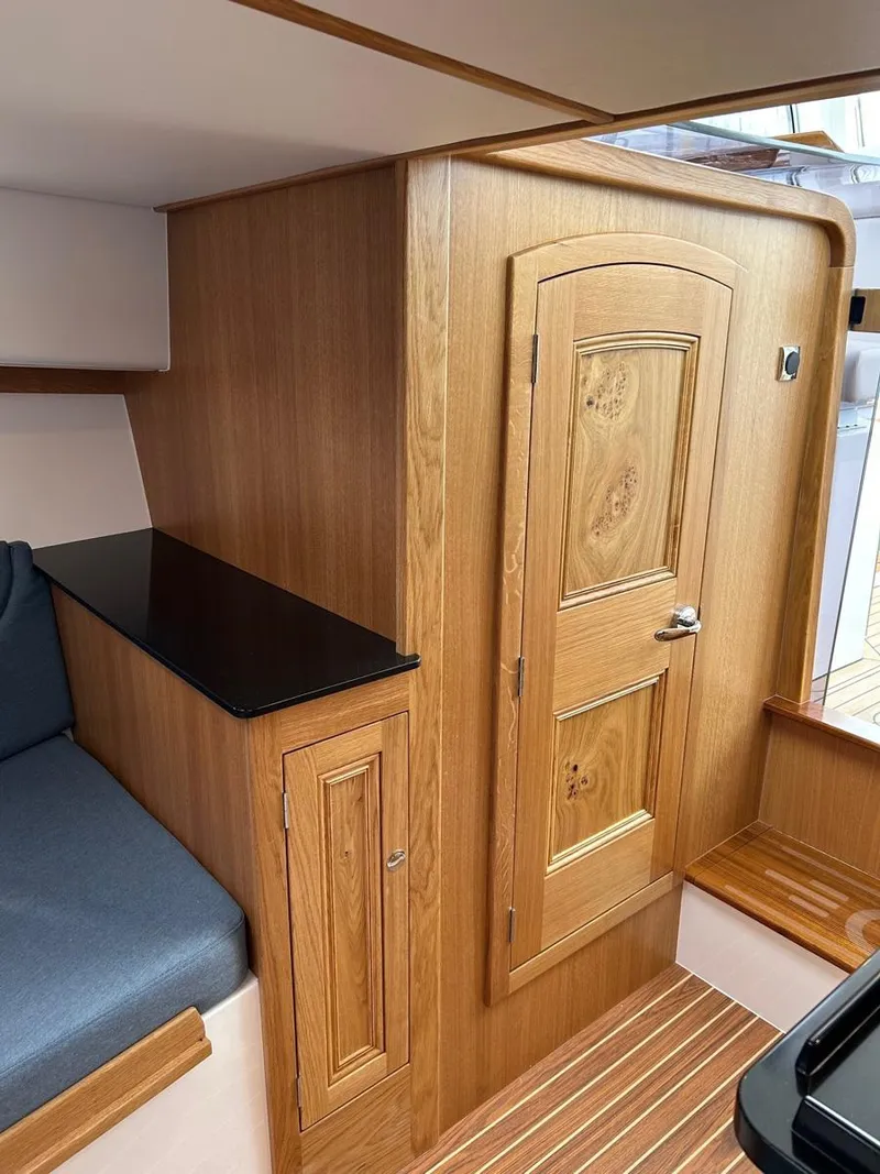 Slide: The Image of Starboard Aft - 31