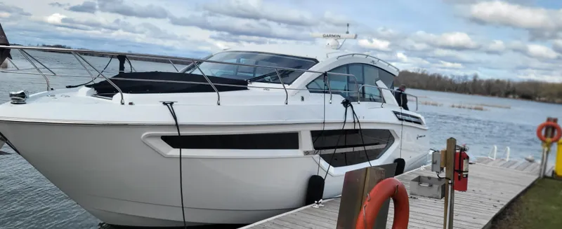 Slide: The Image of 2020 Cruisers Yachts 42 Cantius 3 - 3