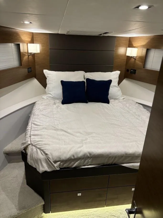 Slide: The Image of 2020 Cruisers Yachts 42 Cantius 44 - 44