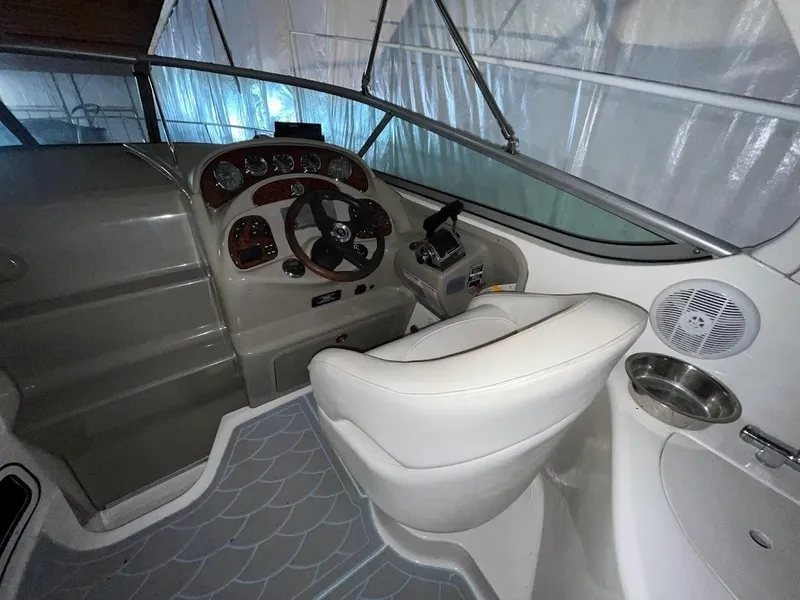 Slide: The Image of 2006 Sea Ray 280 Sundancer 12 - 12
