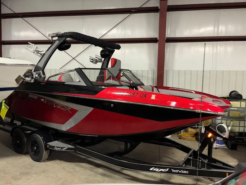 Slide: The Image of 2018 Tige RZX3 1 - 1