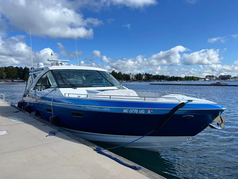 The Image of 2019 Formula 430 Super Sport Crossover 1 - 1