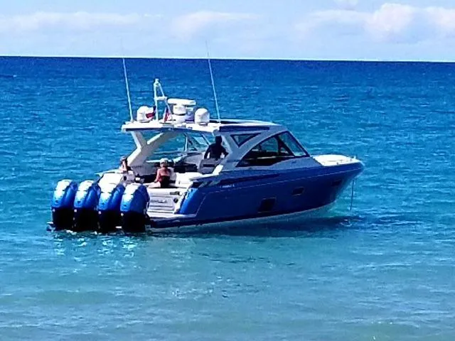 Slide: The Image of 2019 Formula 430 Super Sport Crossover 42 - 42