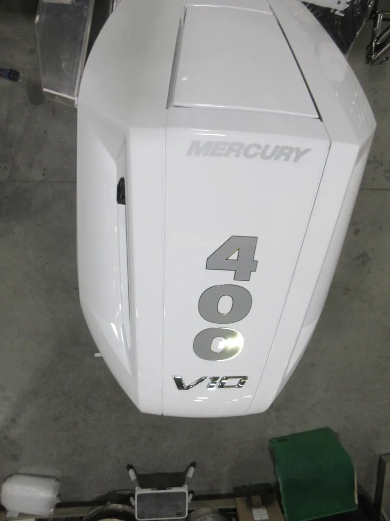 Slide: The Image of 2025 Avalon Excalibur Quad Lounge Windshield 2785 10 - 10