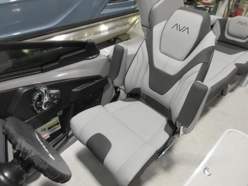 Slide: The Image of 2025 Avalon Excalibur Quad Lounge Windshield 2785 16 - 16