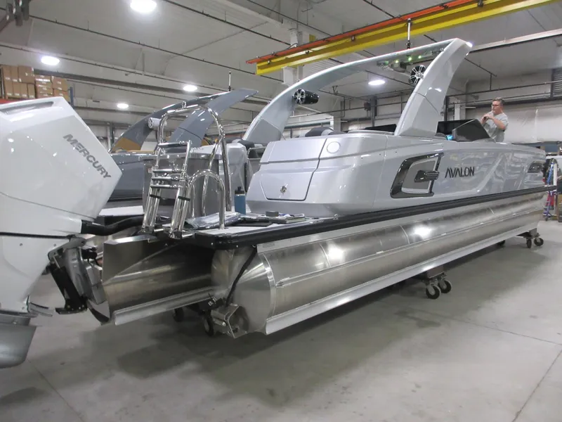 Slide: The Image of 2025 Avalon Excalibur Quad Lounge Windshield 2785 5 - 5