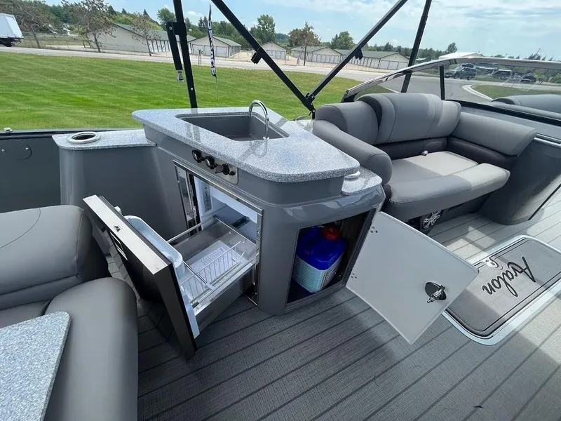 Slide: The Image of 2023 Avalon Catalina Platinum 2785 ELW 11 - 11