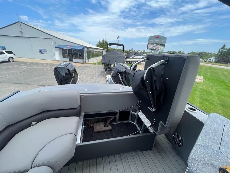 Slide: The Image of 2023 Avalon Catalina Platinum 2785 ELW 9 - 9