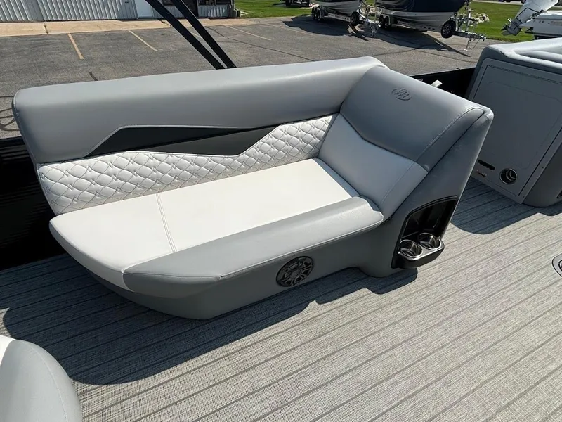 Slide: The Image of 2022 Manitou 25 SES SHP 15 - 15