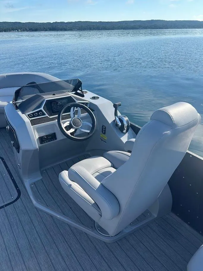 Slide: The Image of 2022 Manitou 25 SES SHP 24 - 24