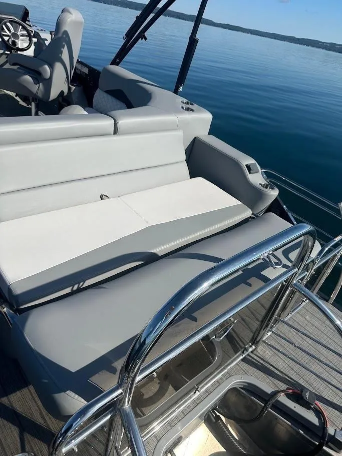 Slide: The Image of 2022 Manitou 25 SES SHP 27 - 27