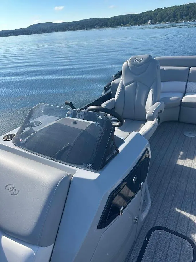 Slide: The Image of 2022 Manitou 25 SES SHP 29 - 29