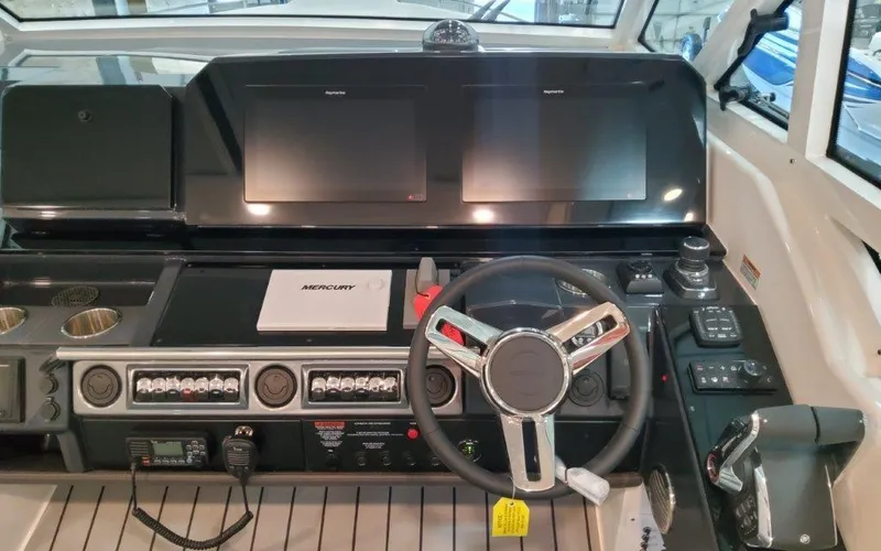 Slide: The Image of 2023 Formula Boats 400 Super Sport Crossover 20 - 20