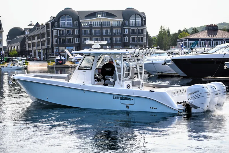 Slide: The Image of 2023 Everglades 365 CC 3 - 3