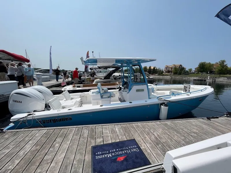 The Image of 2023 Everglades 273 Center Console 1 - 1