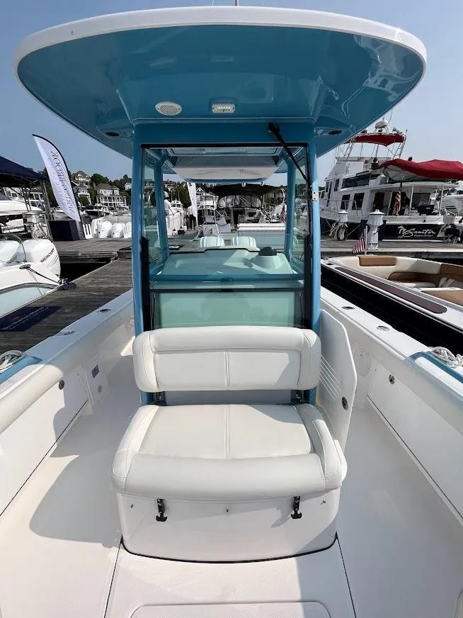 Slide: The Image of 2023 Everglades 273 Center Console 14 - 14