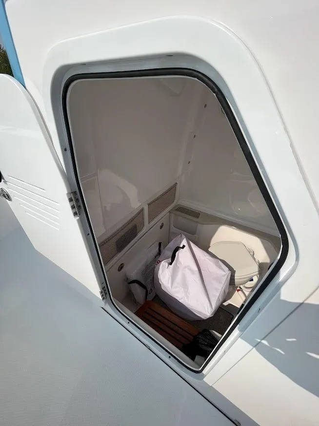 Slide: The Image of 2023 Everglades 273 Center Console 8 - 8