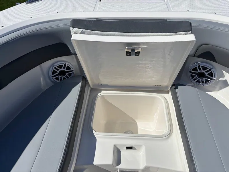 Slide: The Image of 2025 Robalo R257 Dual Console 19 - 19