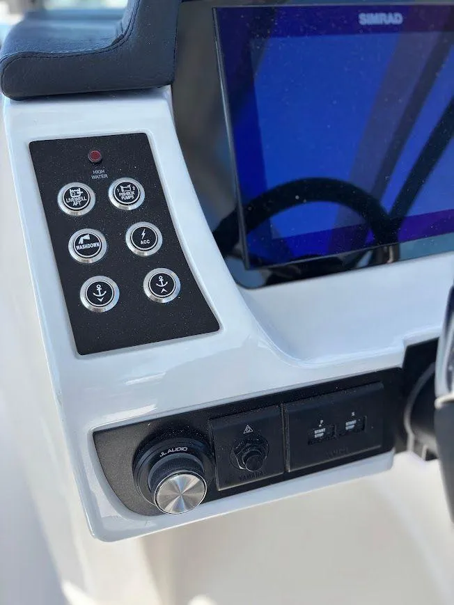 Slide: The Image of 2025 Robalo R257 Dual Console 22 - 22