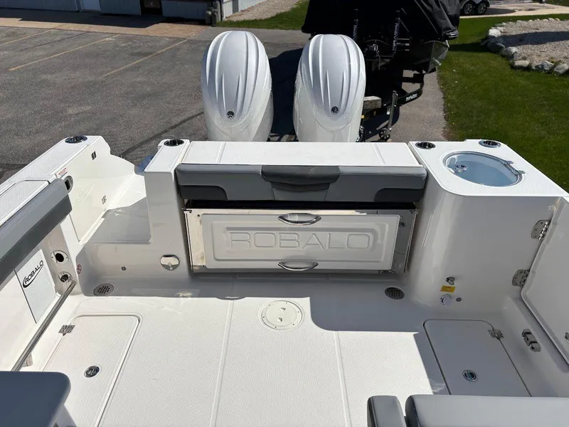 Slide: The Image of 2025 Robalo R257 Dual Console 6 - 6